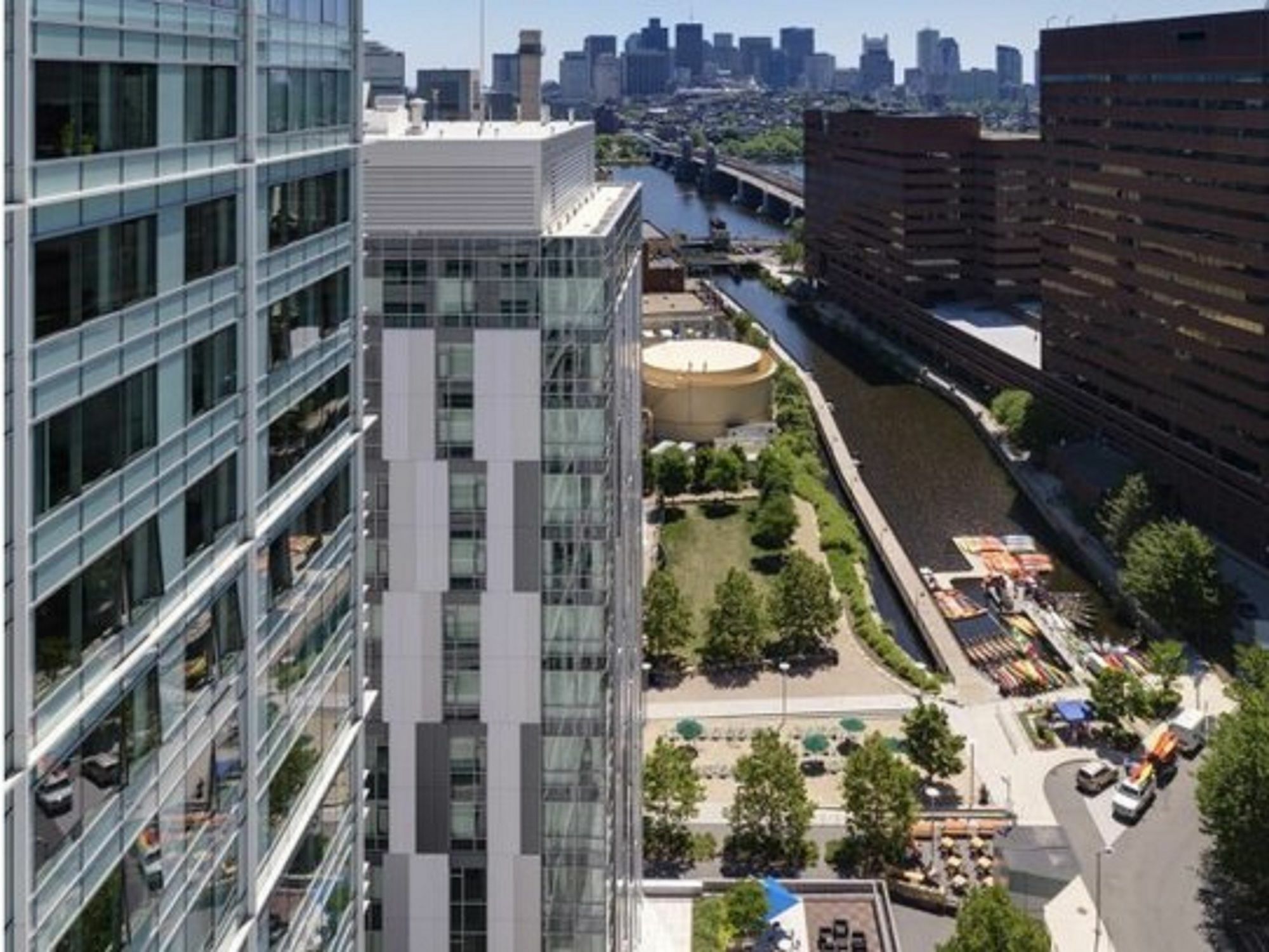 Global Luxury Suites At Kendall West Cambridge Exterior photo